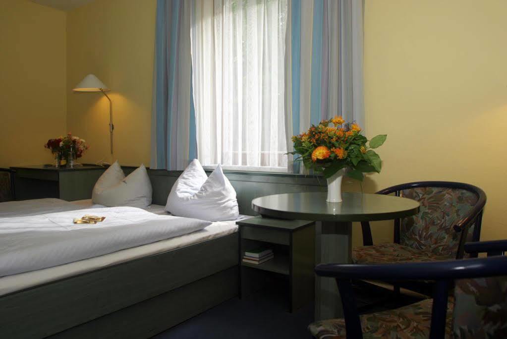 Hotel Haus Chorin Exterior foto